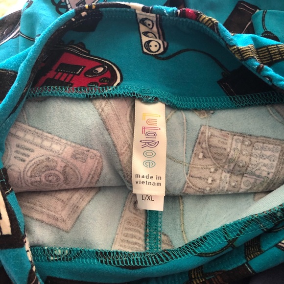 ❌SOLD ❌Lularoe butter soft leggings - Picture 2 of 3